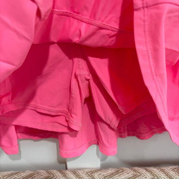 Lilly Pulitzer Luxletic Corrine UPF 50 Skort - Picture 4 of 8